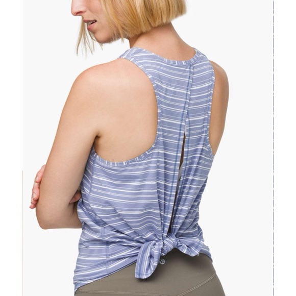 Lululemon All Tied Up Tank Cut Back Stripe Tempest Blue White 8 - Picture 4 of 9